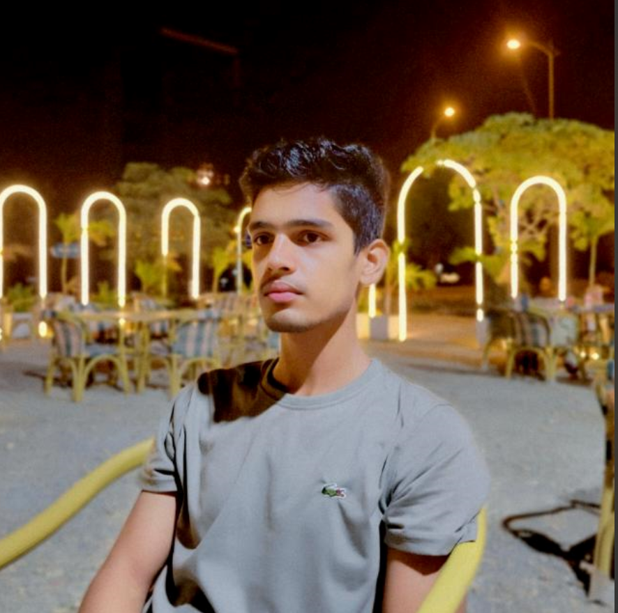 Uzair Manan - Full Stack Web Developer Profile Picture